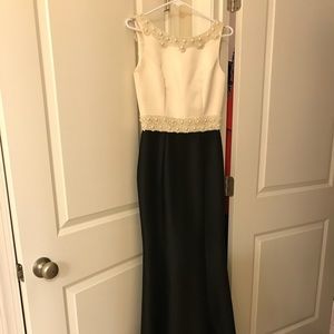 Black and off white dress with pearls